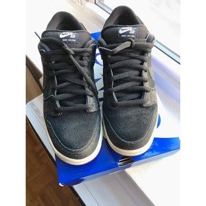 Nike SB Dunk Low Premium. Size 10.